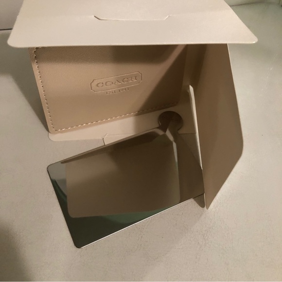 Coach pocket mirror in leather case - Picture 6 of 7